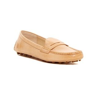 Women’s Light Tan Frye Penny Loafers! Size 8